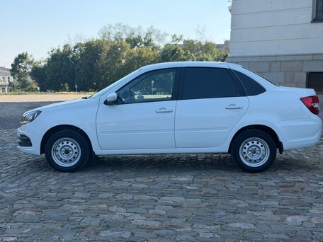 2025 Lada (ВАЗ) Granta I Рестайлинг, белый, 860000 рублей, вид 3