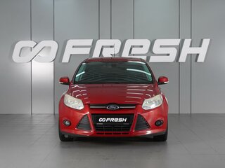 2014 Ford Focus III, красный, 1049000 рублей, вид 3