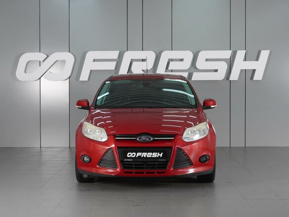 2014 Ford Focus III, красный, 1039000 рублей - вид 2