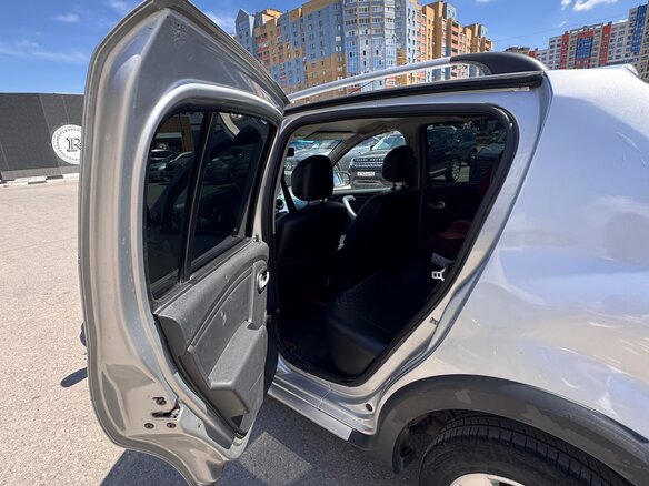 2014 Renault Sandero Stepway I, серебристый, 470000 рублей - вид 15