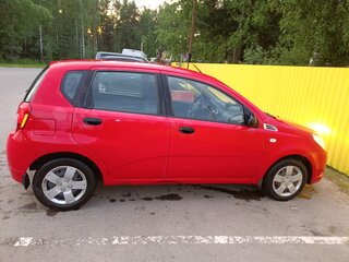 2008 Chevrolet Aveo I Рестайлинг, красный, 250000 рублей, вид 4
