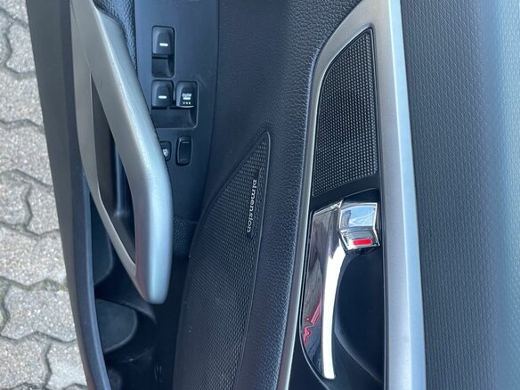 2012 Hyundai Veloster I, красный, 855000 рублей - вид 11