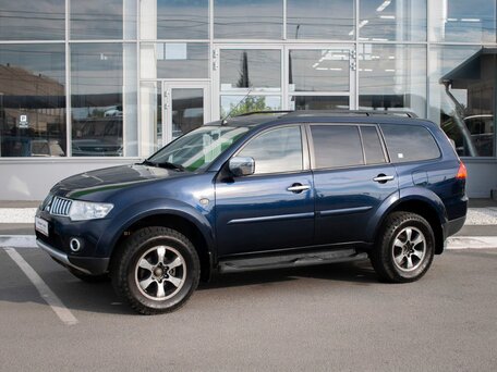 Mitsubishi Pajero Sport II
