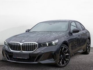 2025 BMW 5 серии 540d xDrive VIII (G60/G61/G68), чёрный, 9800000 рублей, вид 1
