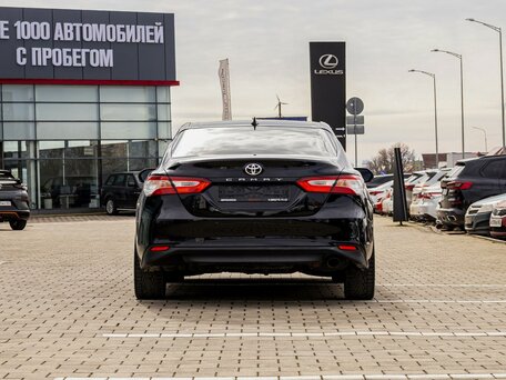 2021 Toyota Camry VIII (XV70) Рестайлинг, чёрный, 2545000 рублей, вид 5