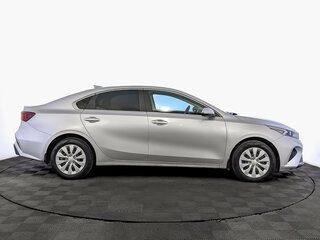 2021 Kia Cerato IV Рестайлинг, серебристый, 1950000 рублей, вид 4
