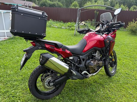 2017 Honda CRF 1000L Africa Twin, красный, 1250000 рублей, вид 3
