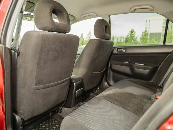 2005 Mitsubishi Lancer IX Рестайлинг, красный, 450000 рублей - вид 11