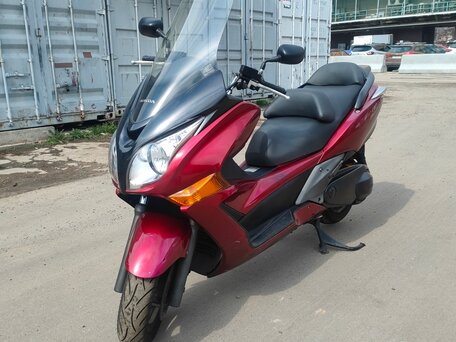 2010 Honda Silver Wing 400, красный, 319000 рублей, вид 1