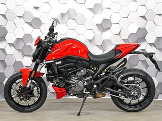 2021 Ducati Monster 937, красный, 799000 рублей, вид 4