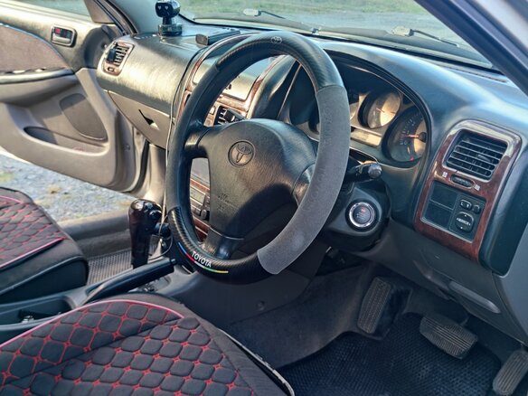 2001 Toyota Caldina II Рестайлинг, серебристый - вид 13