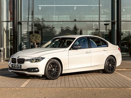 2017 BMW 3 серии 320i VI (F3x) Рестайлинг, белый, 1855000 рублей, вид 1
