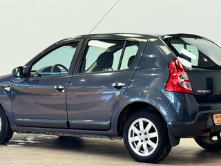 2010 Renault Sandero I, серый, 370000 рублей, вид 3