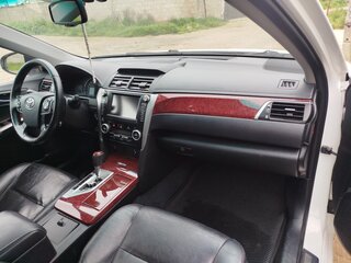 2013 Toyota Camry VII (XV50), белый, 1420000 рублей, вид 5