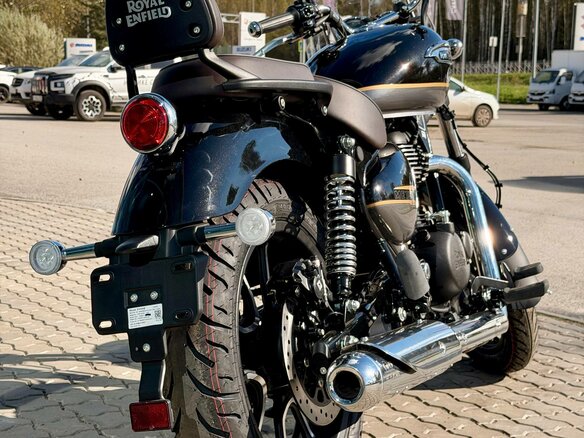 2026 Royal Enfield Meteor, чёрный, 528000 рублей - вид 3