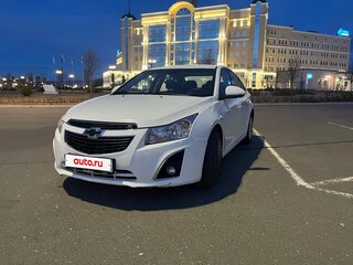 2014 Chevrolet Cruze I Рестайлинг, белый, 650000 рублей, вид 2