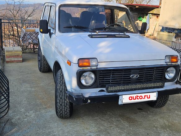 2009 Lada (ВАЗ) 2121 (4x4) I Рестайлинг, белый, 290000 рублей - вид 7