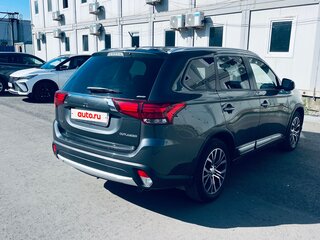 2015 Mitsubishi Outlander III Рестайлинг 2, серый, 1500000 рублей, вид 3