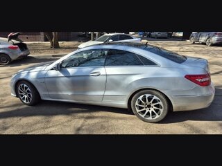 2009 Mercedes-Benz E-Класс 350 IV (W212, S212, C207), серебристый, 1600000 рублей, вид 4