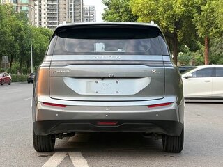 2024 Aion Y Plus 51.9 kWh, серый, 1830076 рублей, вид 5