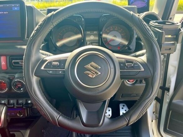 2022 Suzuki Jimny Sierra IV, белый - вид 18