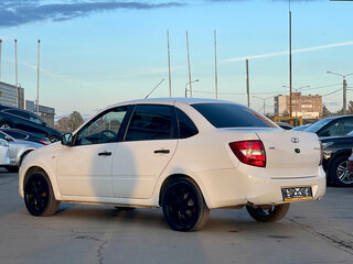 2018 Lada (ВАЗ) Granta I Рестайлинг, белый, 480000 рублей, вид 3