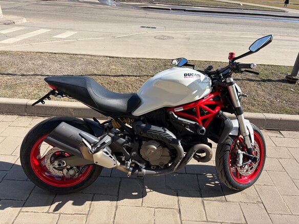2015 Ducati Monster 821, белый, 490000 рублей - вид 12