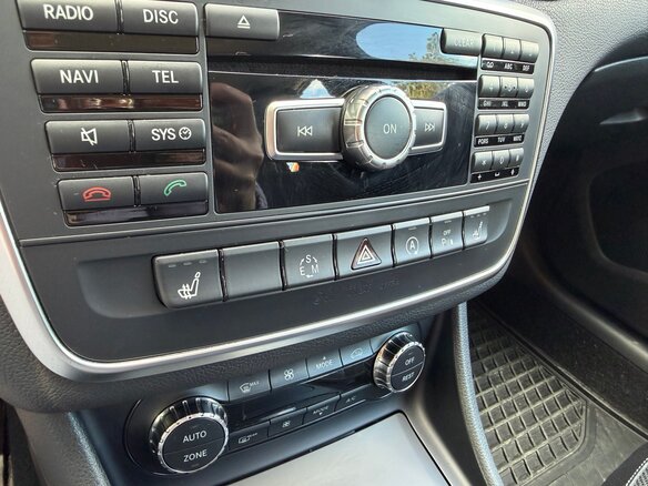 2015 Mercedes-Benz GLA 200 I (X156), коричневый, 2500000 рублей - вид 17