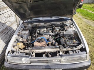 1988 Mazda 626 III (GD), серебристый, 45000 рублей, вид 3