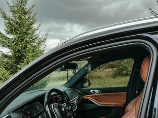 2018 BMW X5 30d IV (G05/G18), чёрный, 4600000 рублей, вид 5