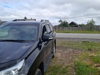 2016 Toyota Land Cruiser Prado 150 Series Рестайлинг 1, чёрный, 4050000 рублей, вид 3