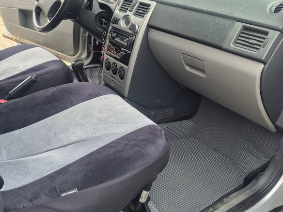 2011 Lada (ВАЗ) Priora I, серебристый, 310000 рублей - вид 9
