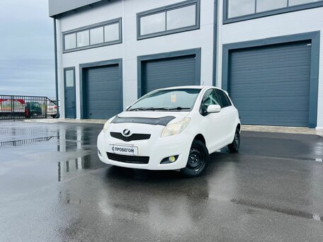 Toyota Vitz II (XP90)