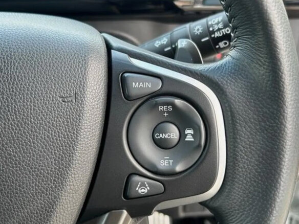 2021 Honda Stepwgn Spada V Рестайлинг, белый, 1897000 рублей - вид 8