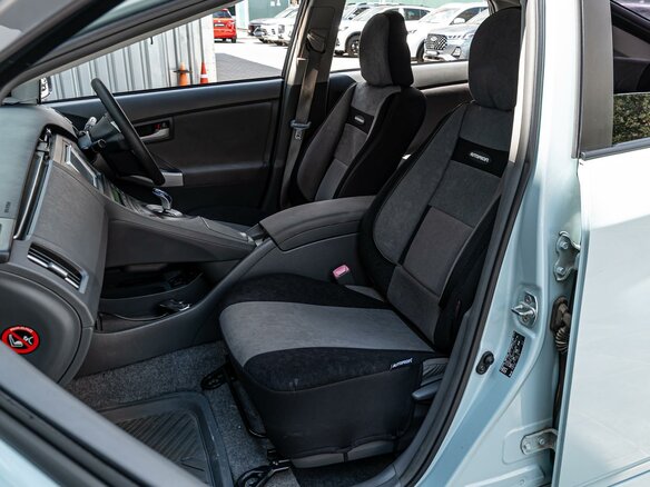 2011 Toyota Prius III (XW30), зелёный - вид 7
