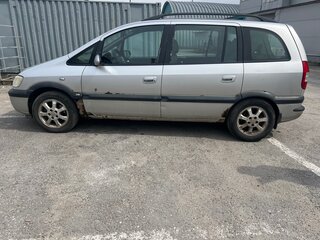 2004 Opel Zafira A Рестайлинг, серебристый, 290000 рублей, вид 4