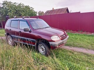 2005 Chevrolet Niva I, красный, 235000 рублей, вид 2