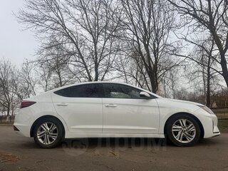 2019 Hyundai Elantra VI (AD) Рестайлинг, белый, 1375000 рублей, вид 1