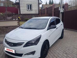 2015 Hyundai Solaris I Рестайлинг, белый, 1070000 рублей, вид 3