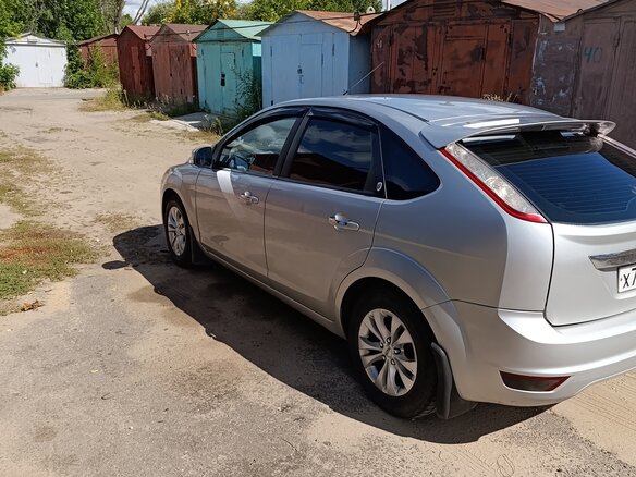 2008 Ford Focus II Рестайлинг, серебристый, 450000 рублей - вид 4