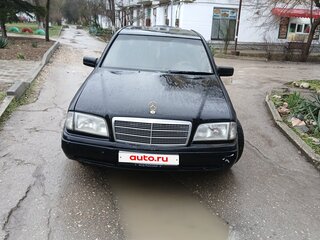 1996 Mercedes-Benz C-Класс 220 I (W202), чёрный, 250000 рублей, вид 2
