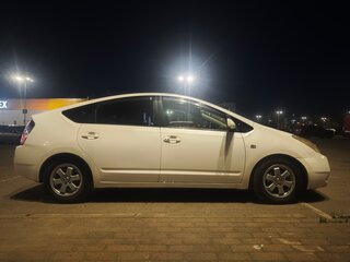 2005 Toyota Prius II (XW20), белый, 750000 рублей, вид 5