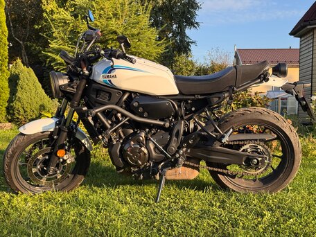 2023 Yamaha XSR700, белый, 860000 рублей, вид 1