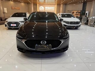 2023 Mazda 3 Axela IV (BP), чёрный, 1419000 рублей, вид 2