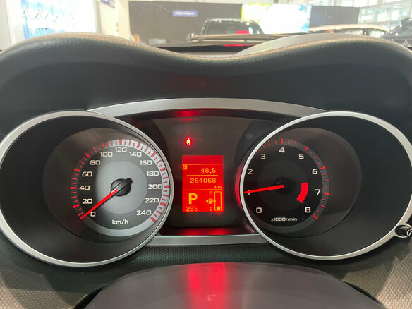 2008 Mitsubishi Outlander II, серебристый - вид 14