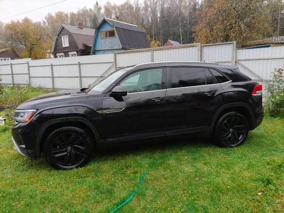 2022 Volkswagen Atlas Cross Sport I, чёрный, 3700000 рублей - вид 5