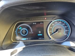 2017 Nissan Leaf II (ZE1), синий, 1790000 рублей, вид 5
