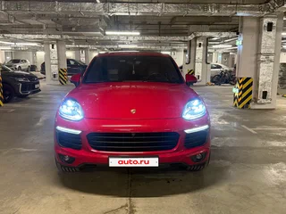 2015 Porsche Cayenne Diesel II Рестайлинг (958), красный, 4100000 рублей, вид 3