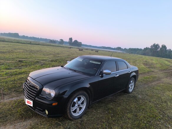 2008 Chrysler 300C I, чёрный, 645000 рублей