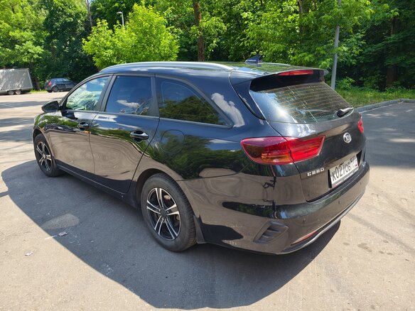 2020 Kia Ceed III, чёрный - вид 4